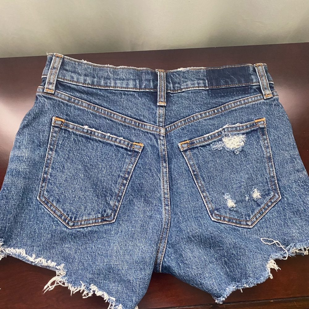 Abercrombie & Fitch Curve Love, Size 25, women’s cut off jean shorts - Picture 3 of 3
